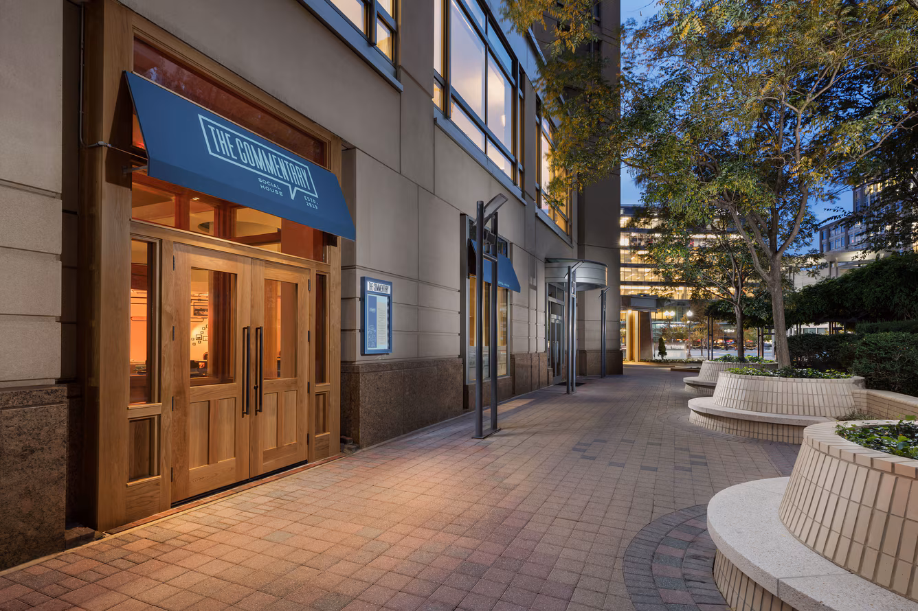 wasag-social-house-0650-hor-clsc
